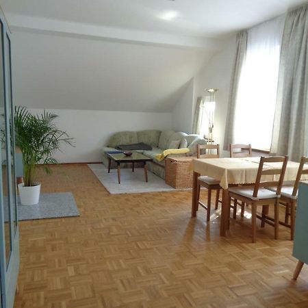 Leipzig-Suedwest Apartment Ngoại thất bức ảnh