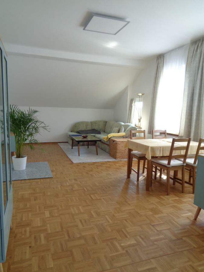 Leipzig-Suedwest Apartment Ngoại thất bức ảnh